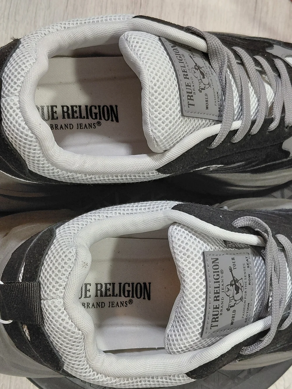 NWT True Religion Men's Cole Jogger Black & Grey Chunky Runner Sneakers Size M10